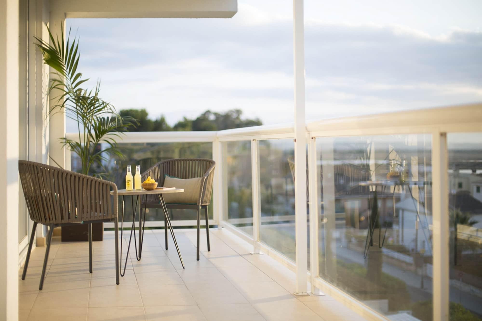 Las Gaviotas Suites Hotel & Spa Playa de Muro  Exterior photo