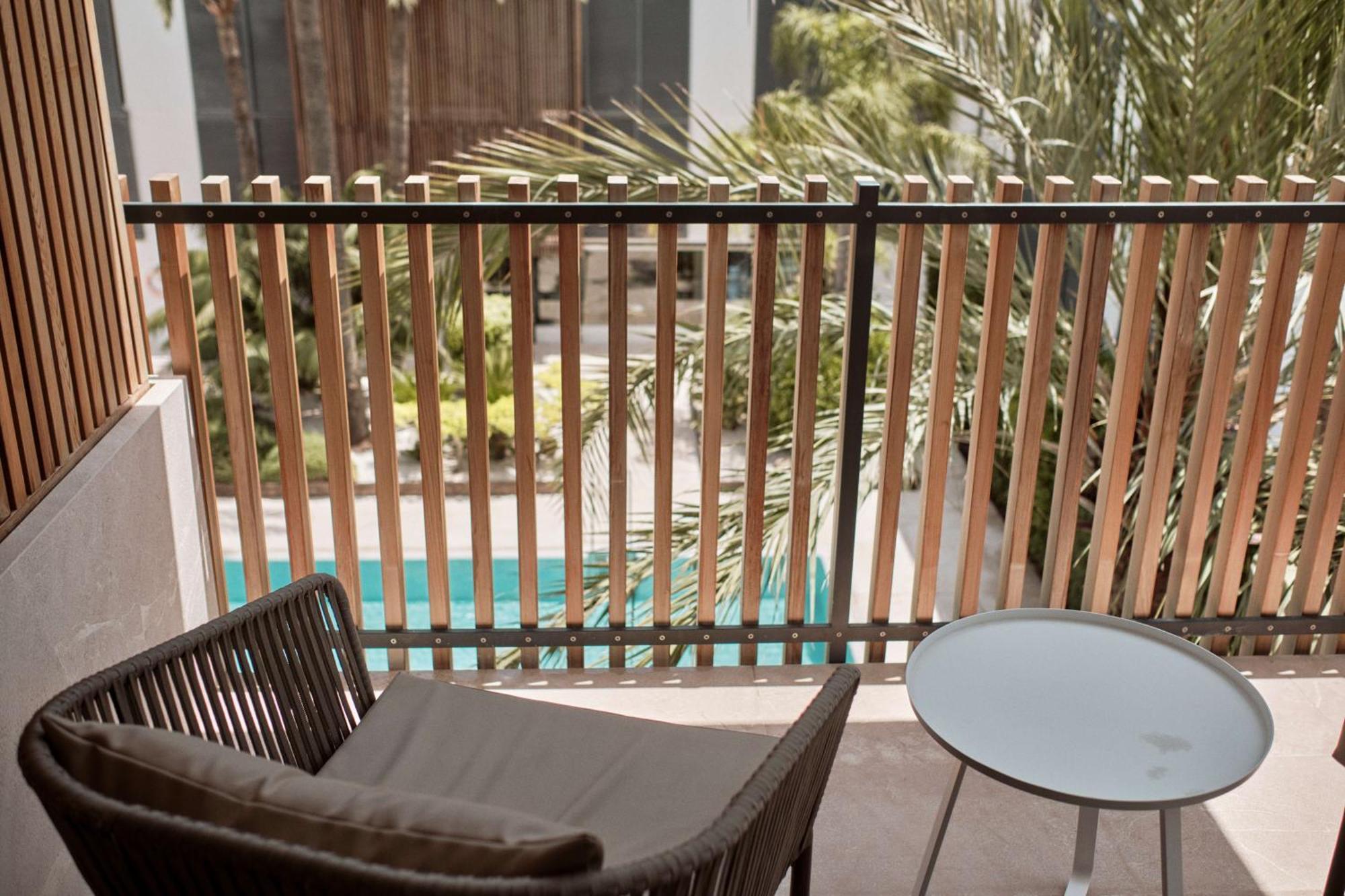 Las Gaviotas Suites Hotel & Spa Playa de Muro  Exterior photo
