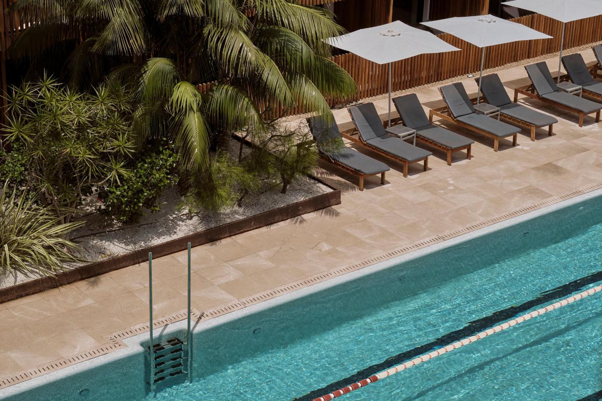 Las Gaviotas Suites Hotel & Spa Playa de Muro  Exterior photo
