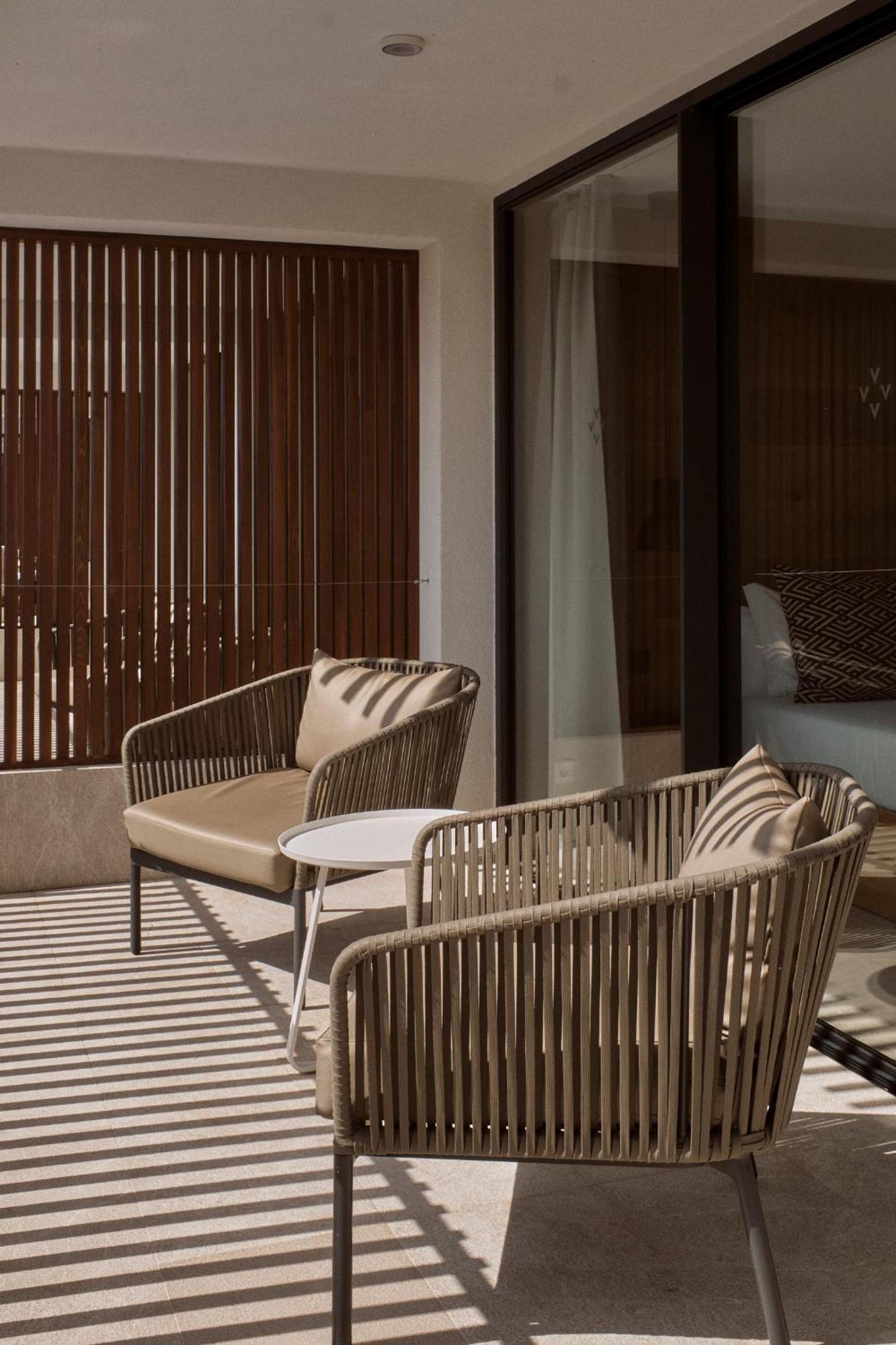 Las Gaviotas Suites Hotel & Spa Playa de Muro  Exterior photo